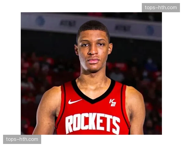 小史密斯全场命中6记三分 火箭外线火力在追分阶段持续输出